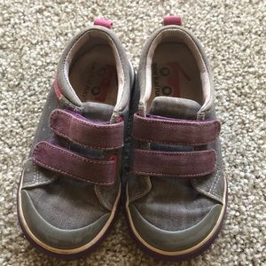 See Kati Run sneakers